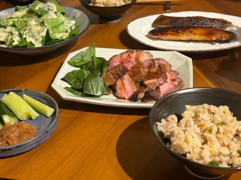 Snapdishの料理写真:素焼き豚の醤油だれ、ズッキーニと鶏ひき肉の炊き込みご飯|takosさん