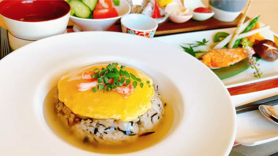 ひじきご飯白だしの和風天津飯　　　　　　　　　　鮭の甘口九州醤油焼き|トモロヲさん