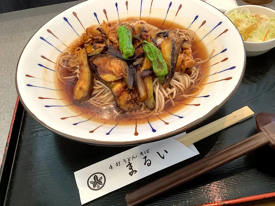 まるいさんの『冷やし肉茄子蕎麦』😋|アライさんさん