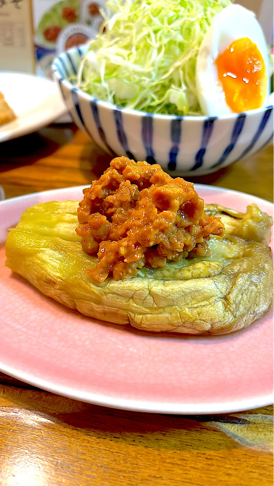 焼き茄子🍆だいず肉みそがけ😋|Kumi Satouさん