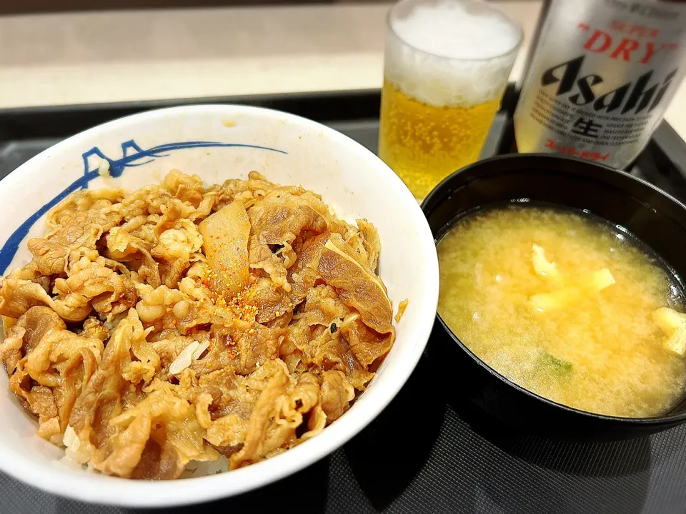 Snapdishの料理写真:牛めし並盛 ¥400|Blue Moon Caféさん