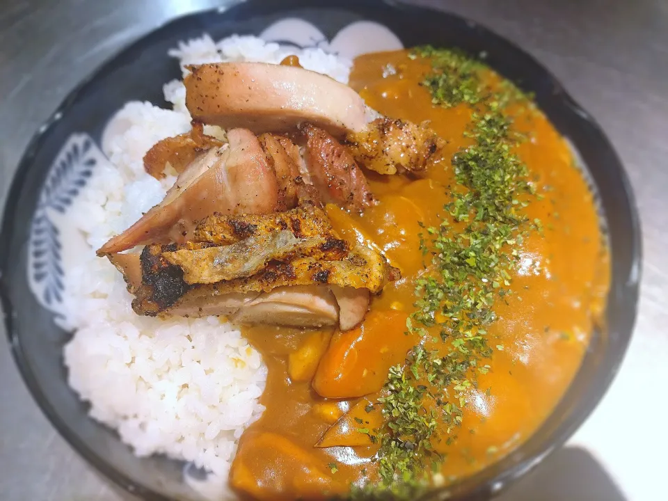 爆裂炭火焼チキンシーフードカレーを作りました！|ginさん