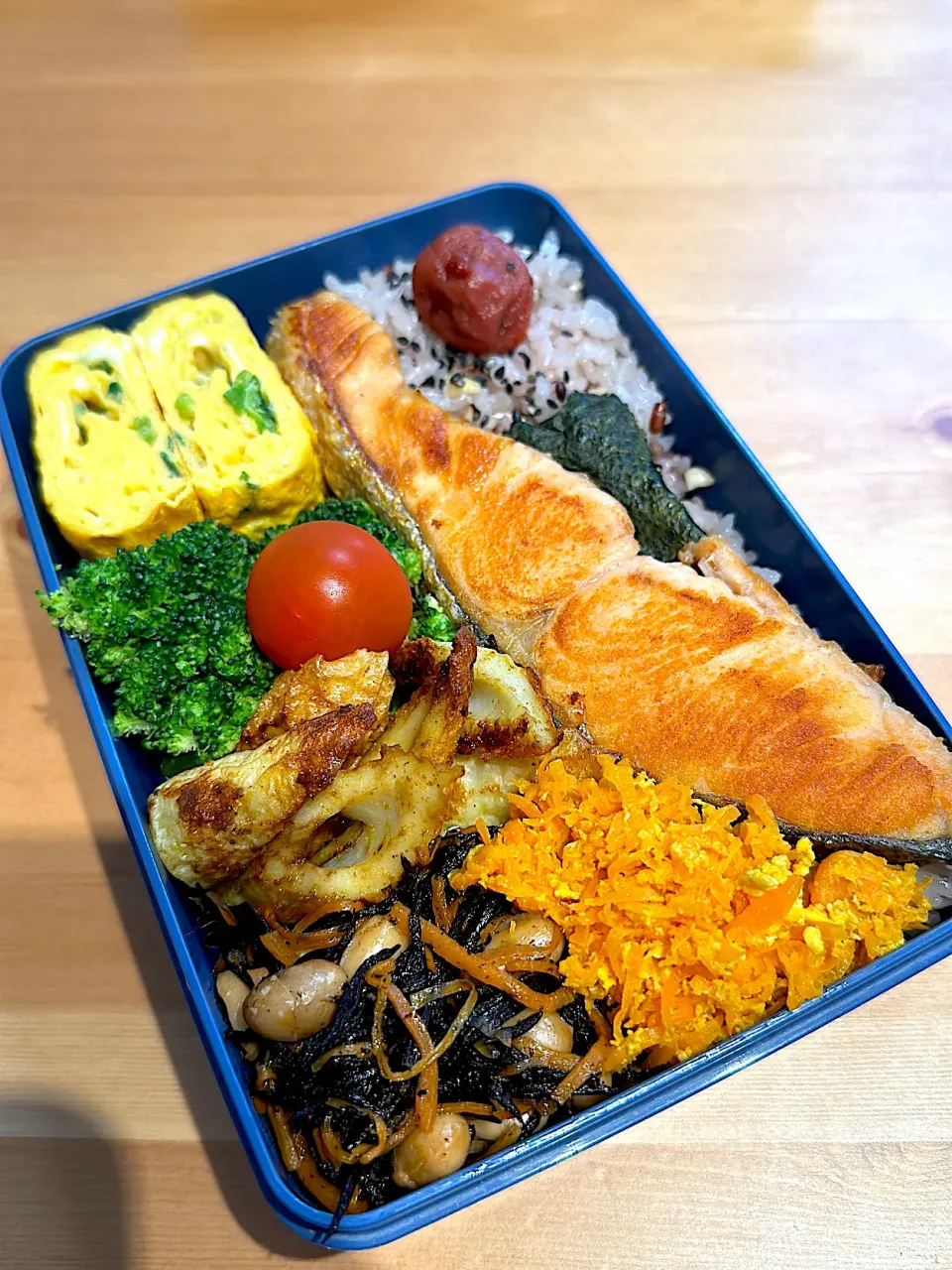 お弁当|メガネおばさんさん