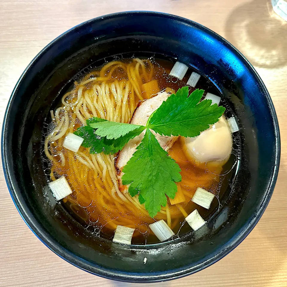 味玉醤油らぁ麺@支那蕎麦屋藤花|らーめん好き！さん