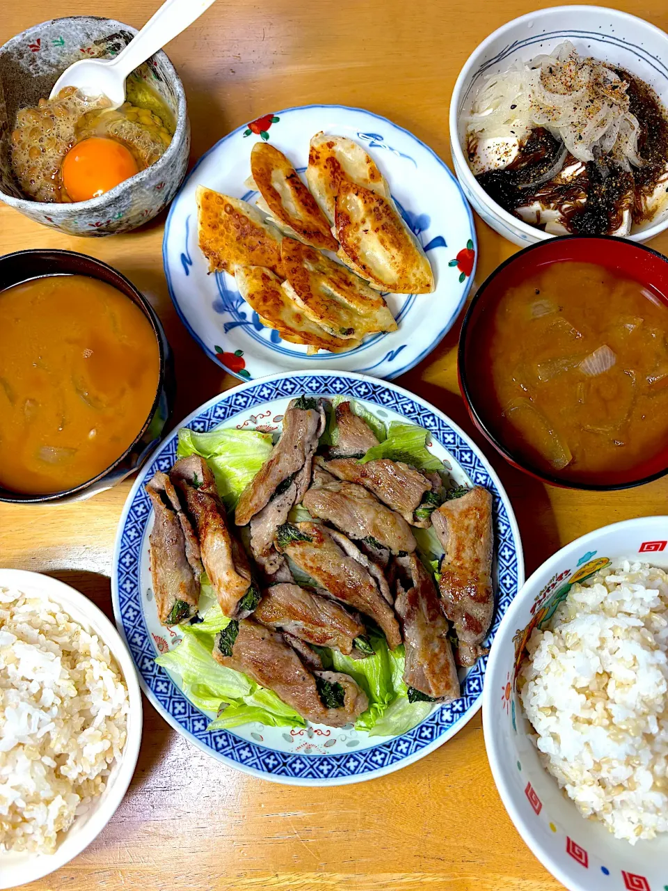 肉大葉巻き巻き💚チーズ大葉餃子皮包み🥟|Makokoさん