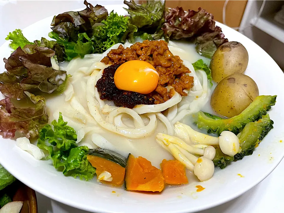 Snapdishの料理写真:豆乳肉味噌坦々うどん|マニラ男さん