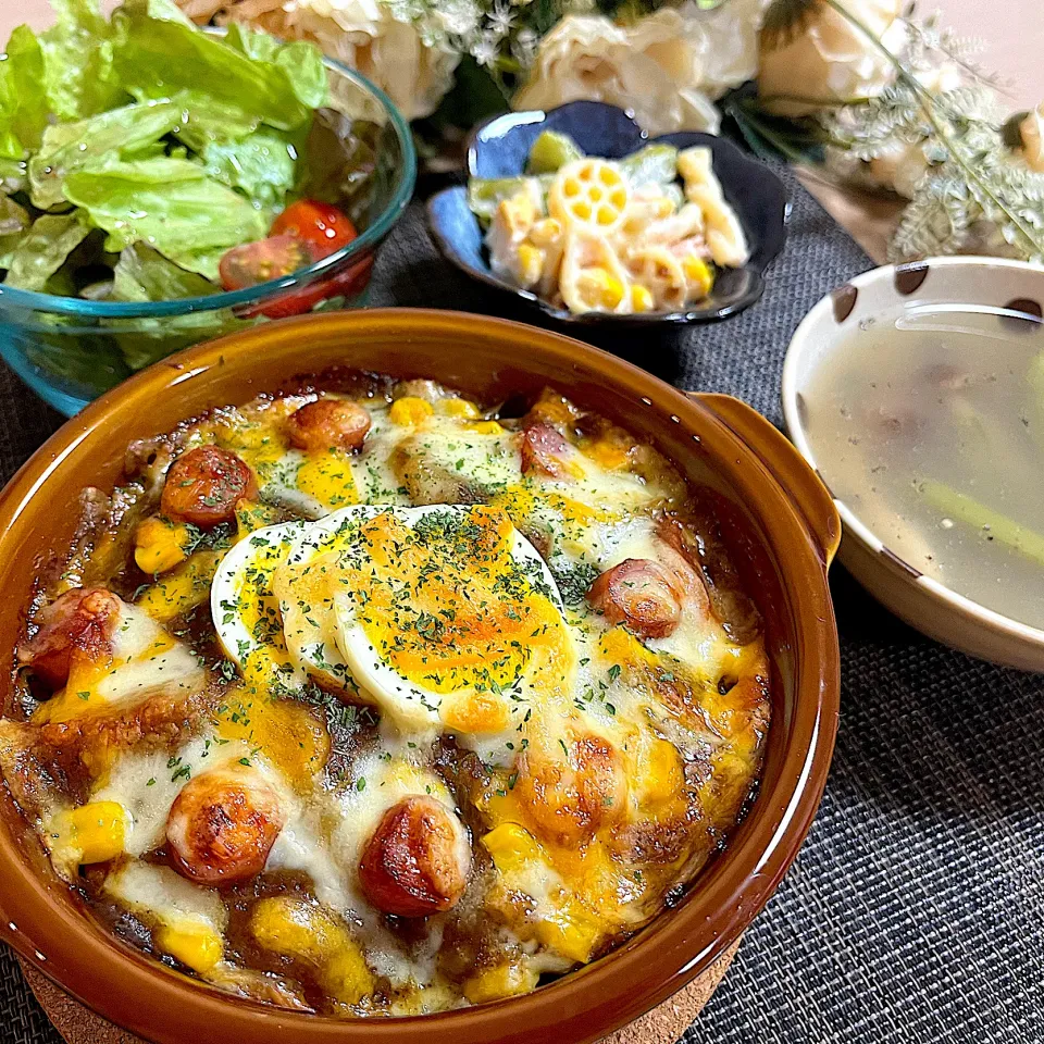 Snapdishの料理写真:残りのカレーで焼きチーズカレードリア🍛🧀|reiさん