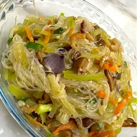 Snapdishの料理写真:Stir- fry vermicelli with minced pork( Chinese called this dish “Ants climbing a tree”|Jocelyn SETさん