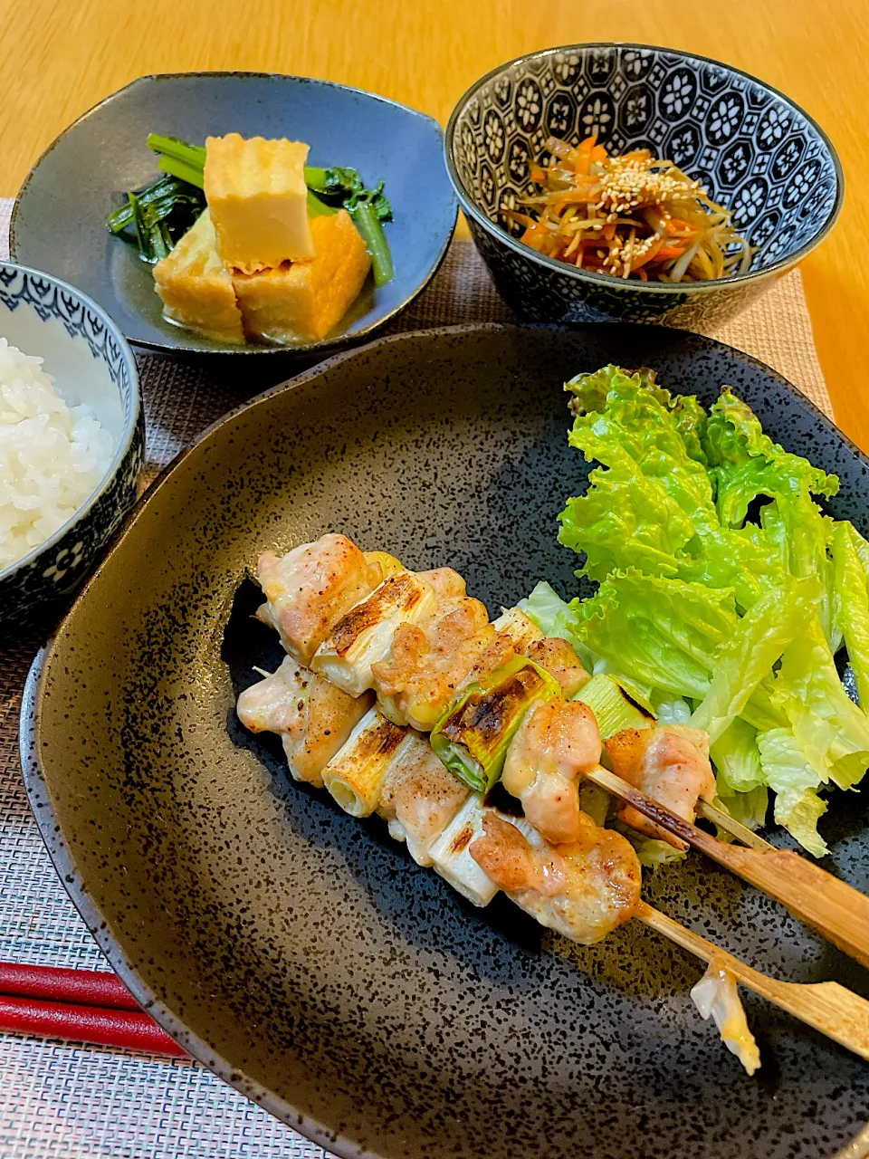 Snapdishの料理写真:焼き鳥で晩御飯|Mikaさん