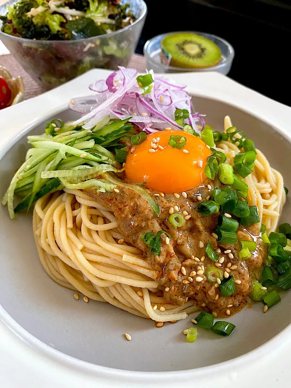 ゆかりさんの料理 レンジで完成！簡単！時短！まぜ麺👌|ゆかりさん