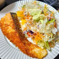 Snapdishの料理写真:サーモンのチーズパン粉焼き
タルタルソースがあう|ぽんきちさん