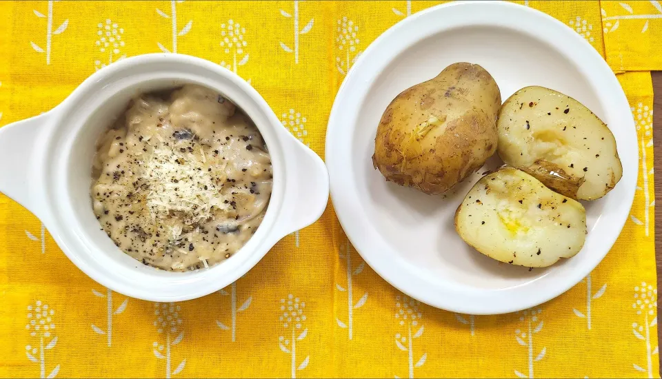 Nina's dish mushroom cream soup & oven baked potato|Ninaさん