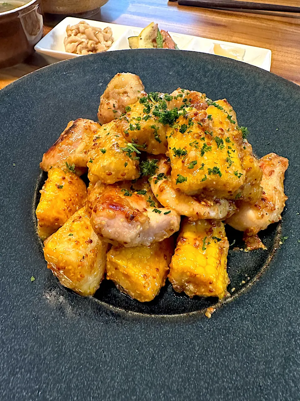 鶏肉ととうもろこしのマスタードソースソテー|こにたんさん