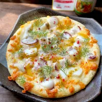 🌏 おいしい世界ごはんパートナー🌍
6月のテーマ
【じめじめ乗り切る！すっぱ旨いレシピ】
🦑イカ釣り
シーフードピザwithシーフードグリーンチリソース