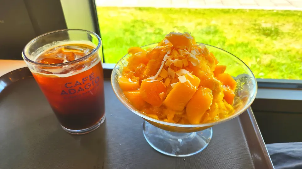 Apple mango shaved ice (Bingsu) and americano|Ninaさん