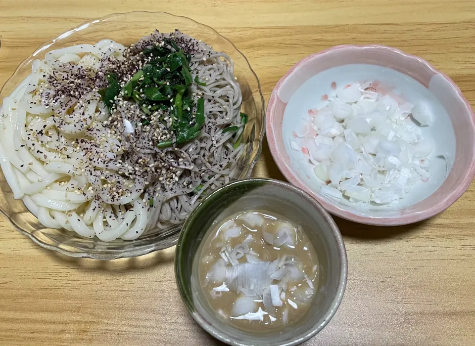 うどんとニラ蕎麦の二食盛り|料理好きなじいさまさん