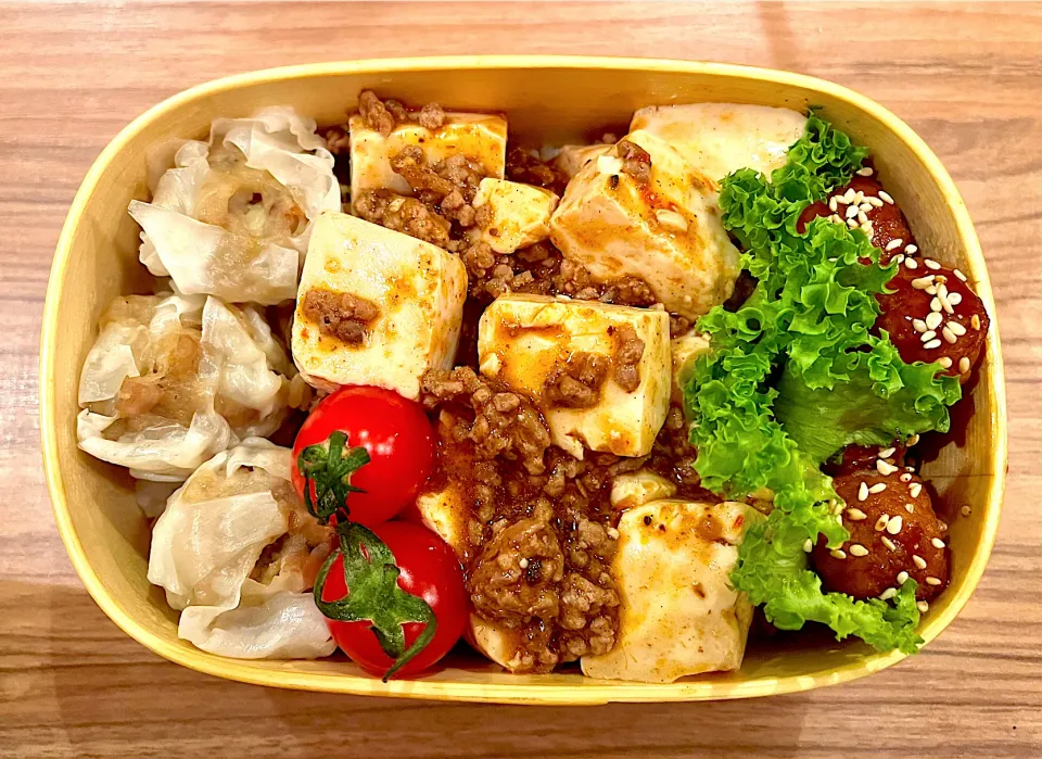 Snapdishの料理写真:息子お弁当🍱麻婆豆腐、焼売、肉団子甘酢|bebechanさん