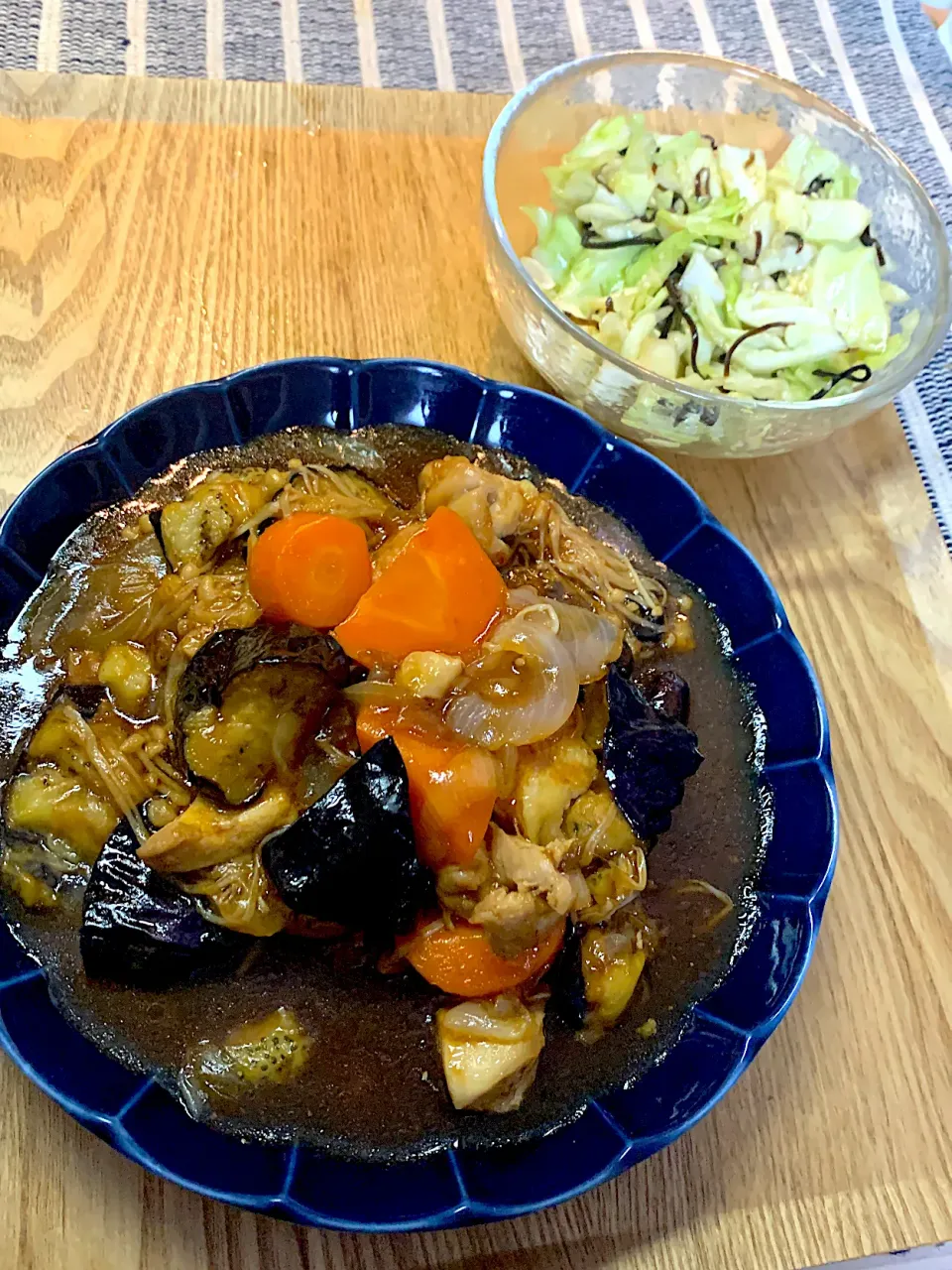 野菜と鶏肉の黒酢あんかけ炒め、塩昆布キャベツ|ルナピーボールさん