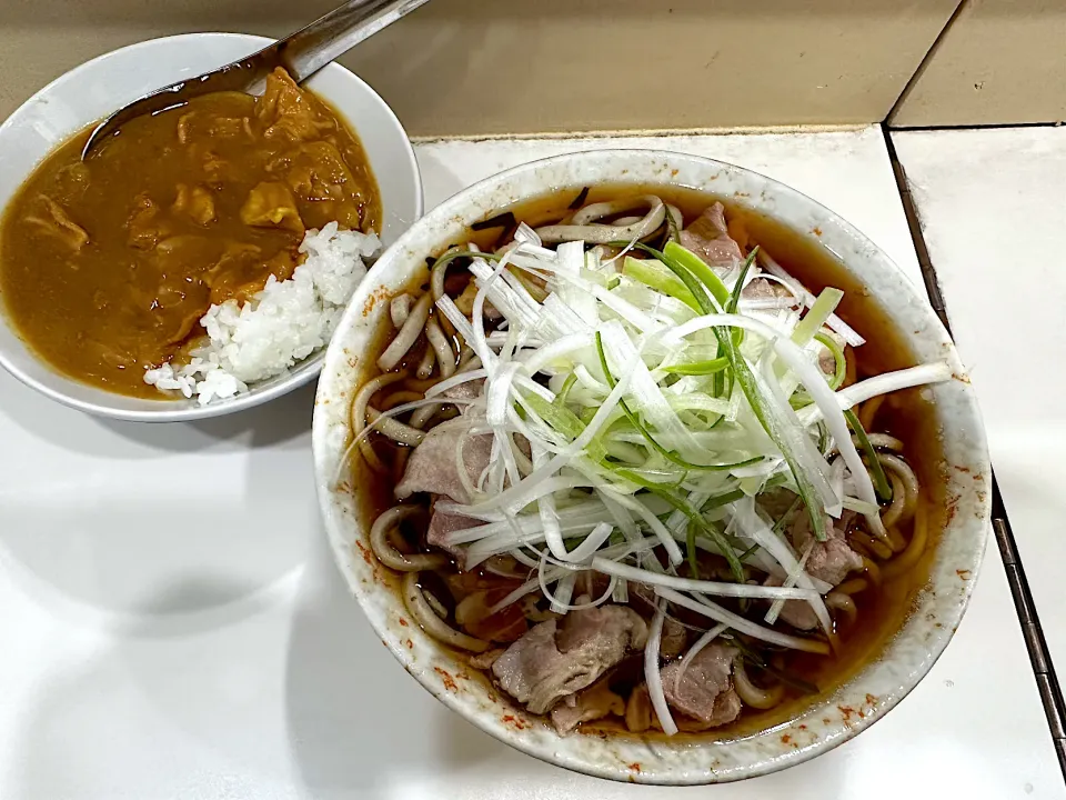 肉そばカレーセット肉増し|マハロ菊池さん