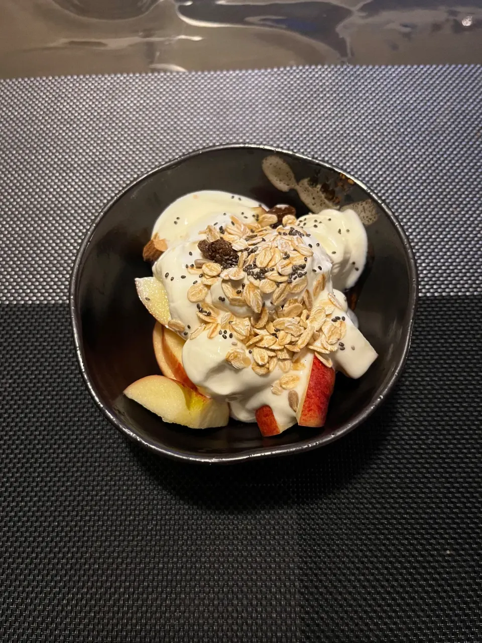 Apple and greek yogurt|Lunaさん