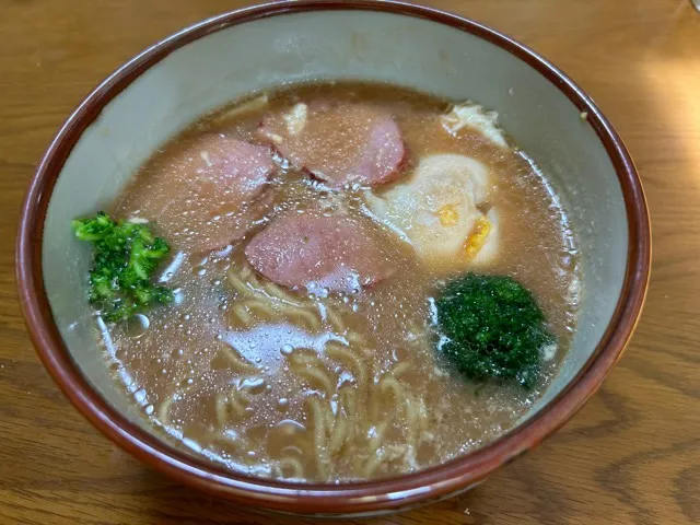 マルちゃん正麺🍜、豚骨醤油味❗️(๑˃̵ᴗ˂̵)✨|サソリさん