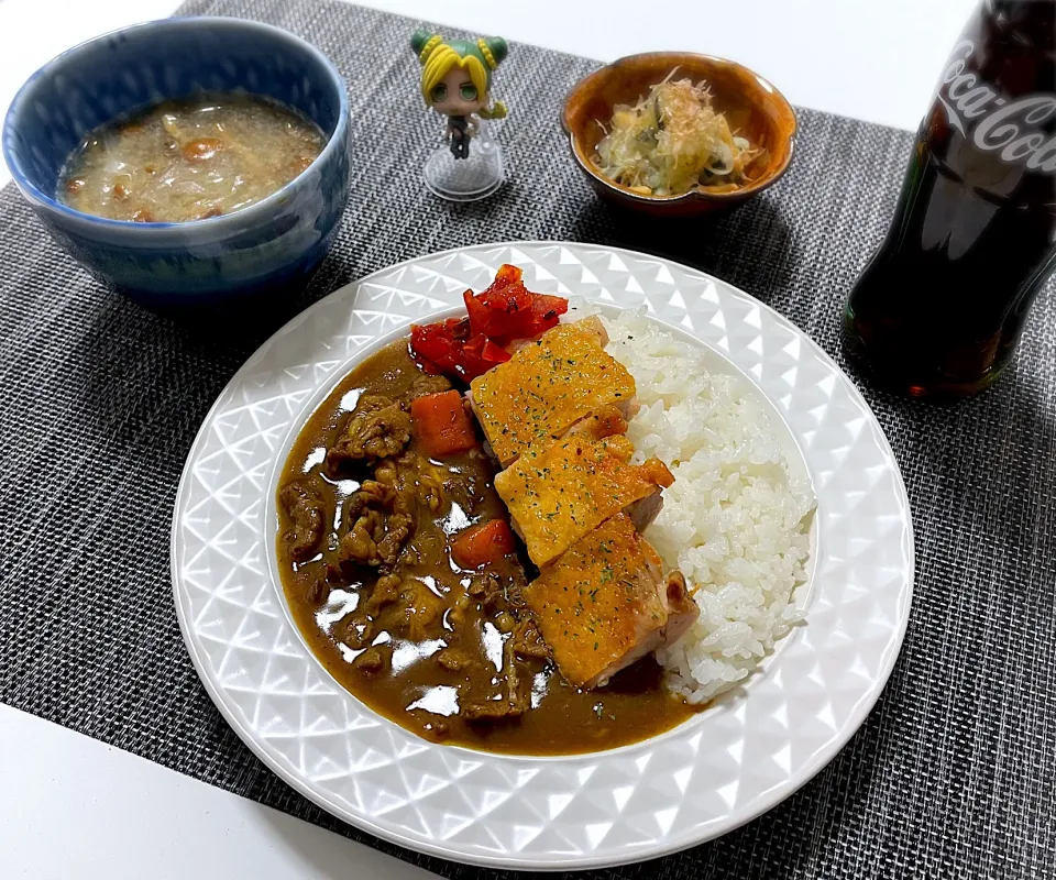 Snapdishの料理写真:パリパリチキンのビーフカレー|アルティッチョさん