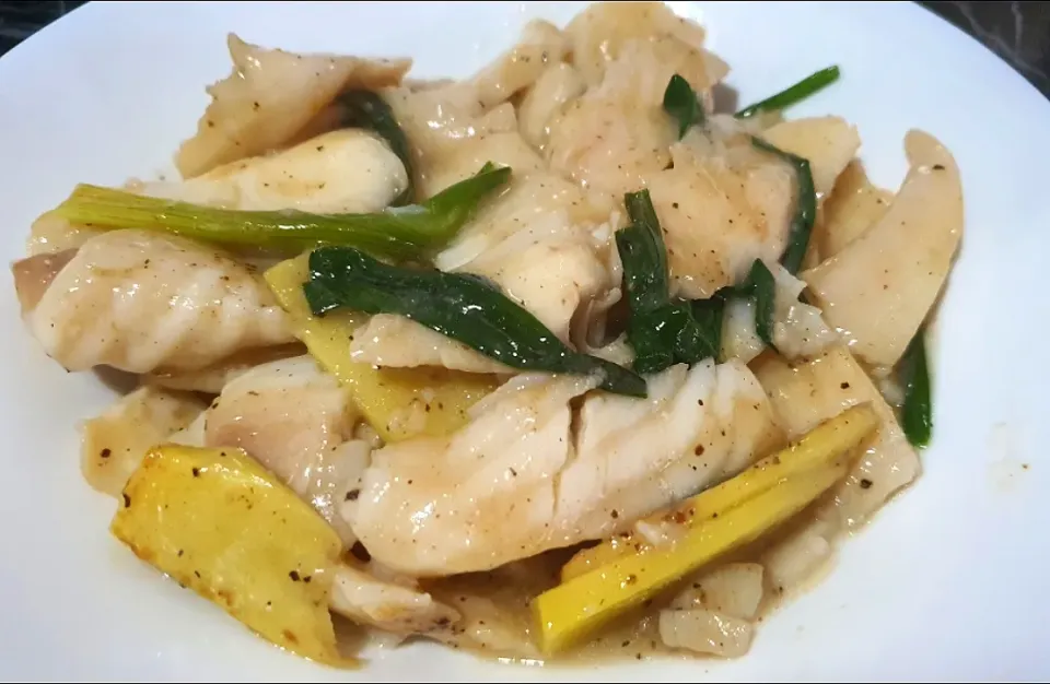 Black pepper stir fry fish slices 😋 with rice|🌷lynnlicious🌷さん