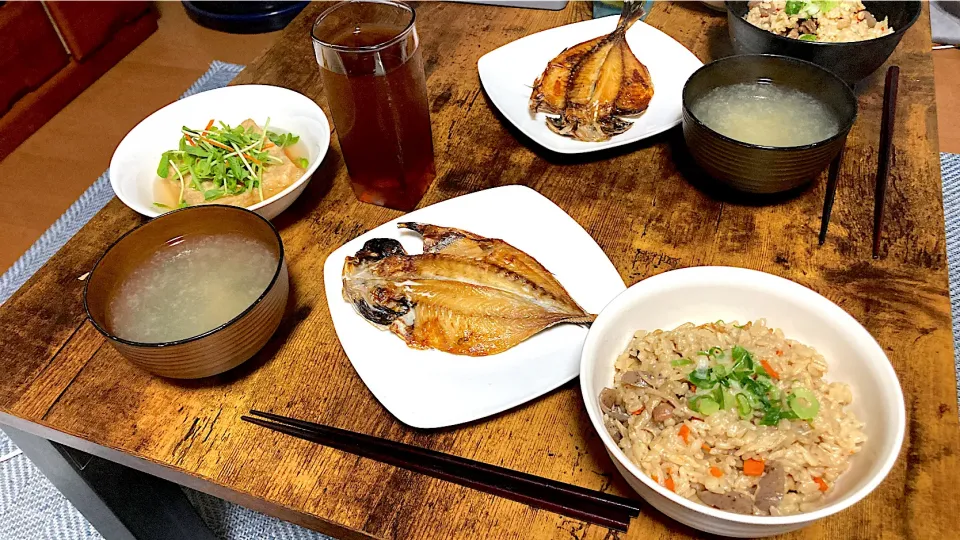 アジの開きと厚揚げ煮とかしわ飯|しあぺんさん