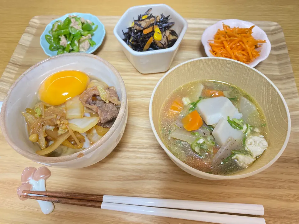 すき焼き丼定食♡|naomiさん