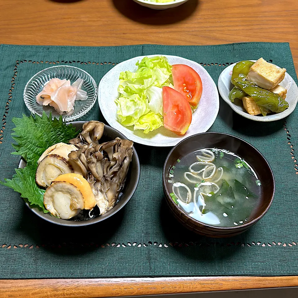 帆立のバター醤油丼(舞茸、大葉、海苔)|柚子きりかさん