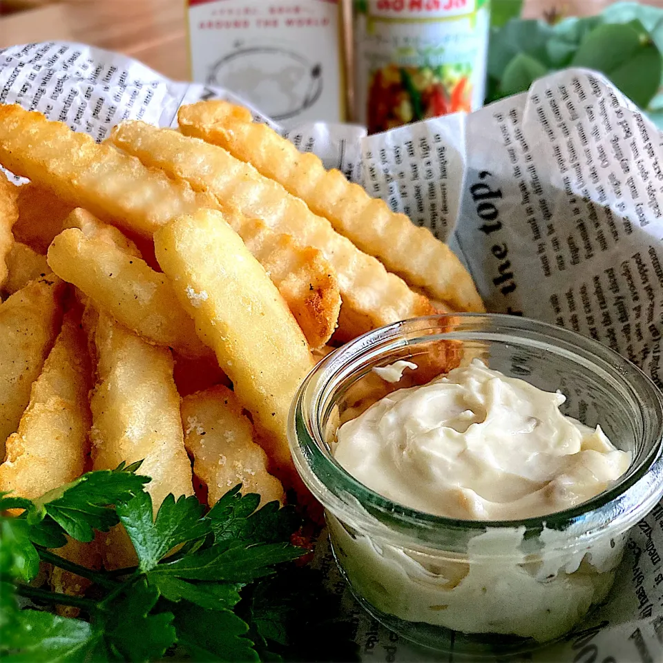 シーフードグリーンチリ＆クリチディップで食べるポテフラ🍟|みずほさん