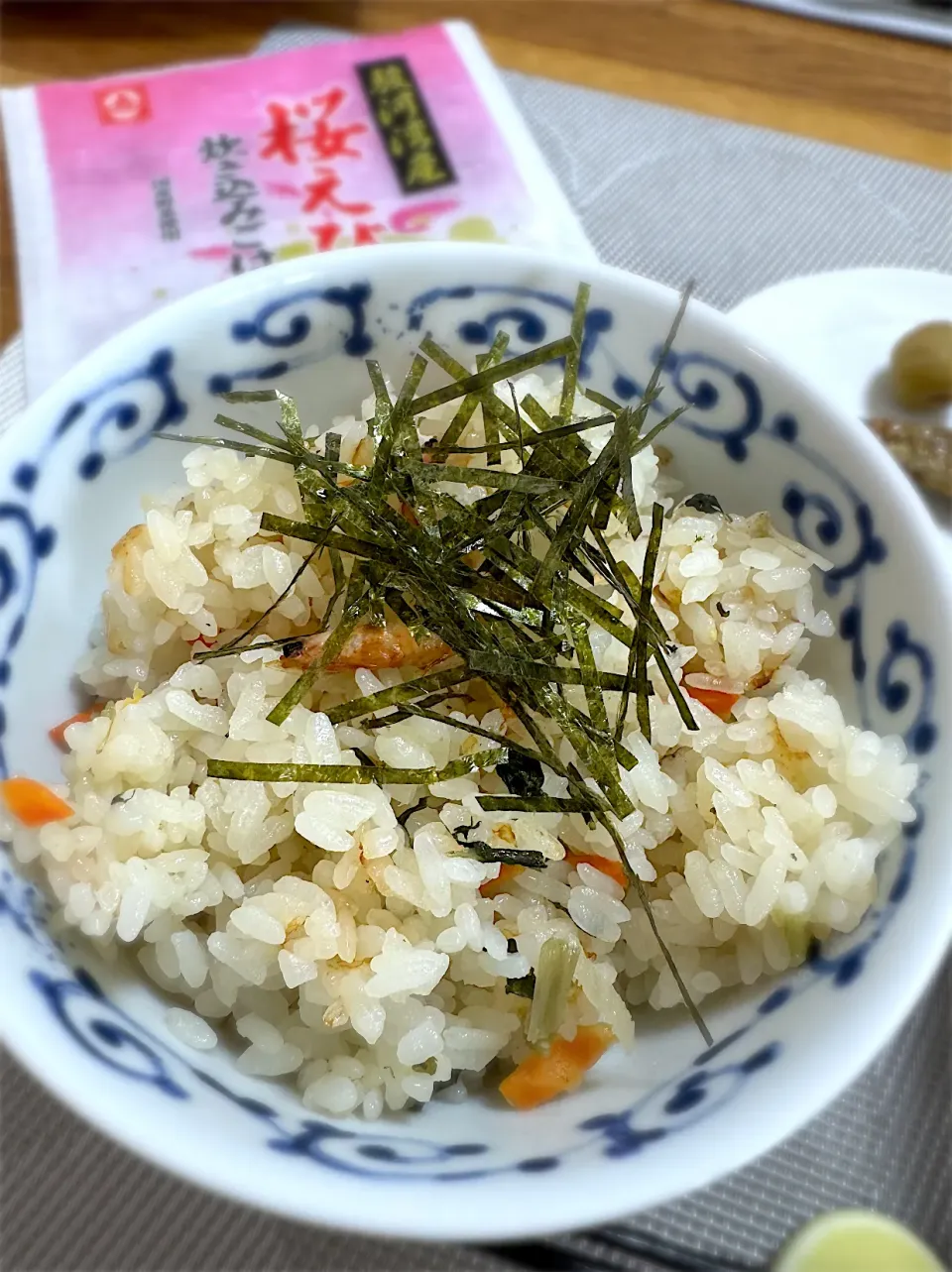 駿河湾産桜海老の炊き込みご飯|morimi32さん