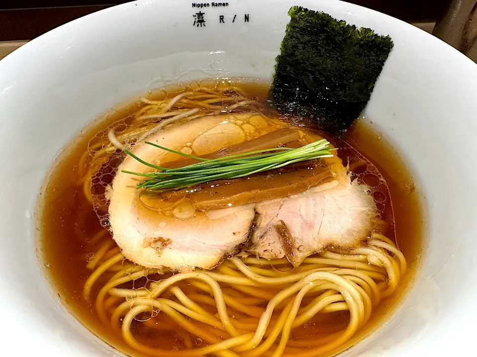 醤油らぁめん@NIPPON RAMEN 凛|らーめん好き！さん