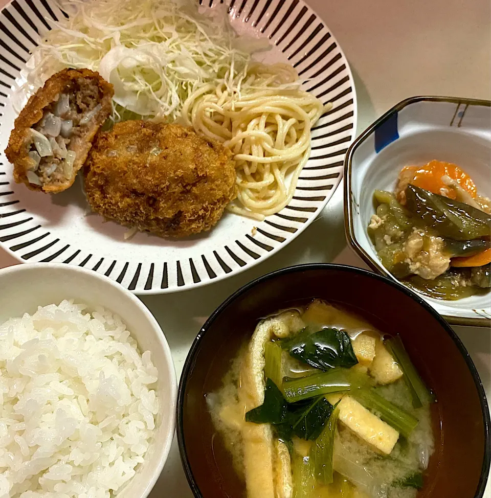 新玉ねぎメンチカツ定食|Natsumi Bassteterさん