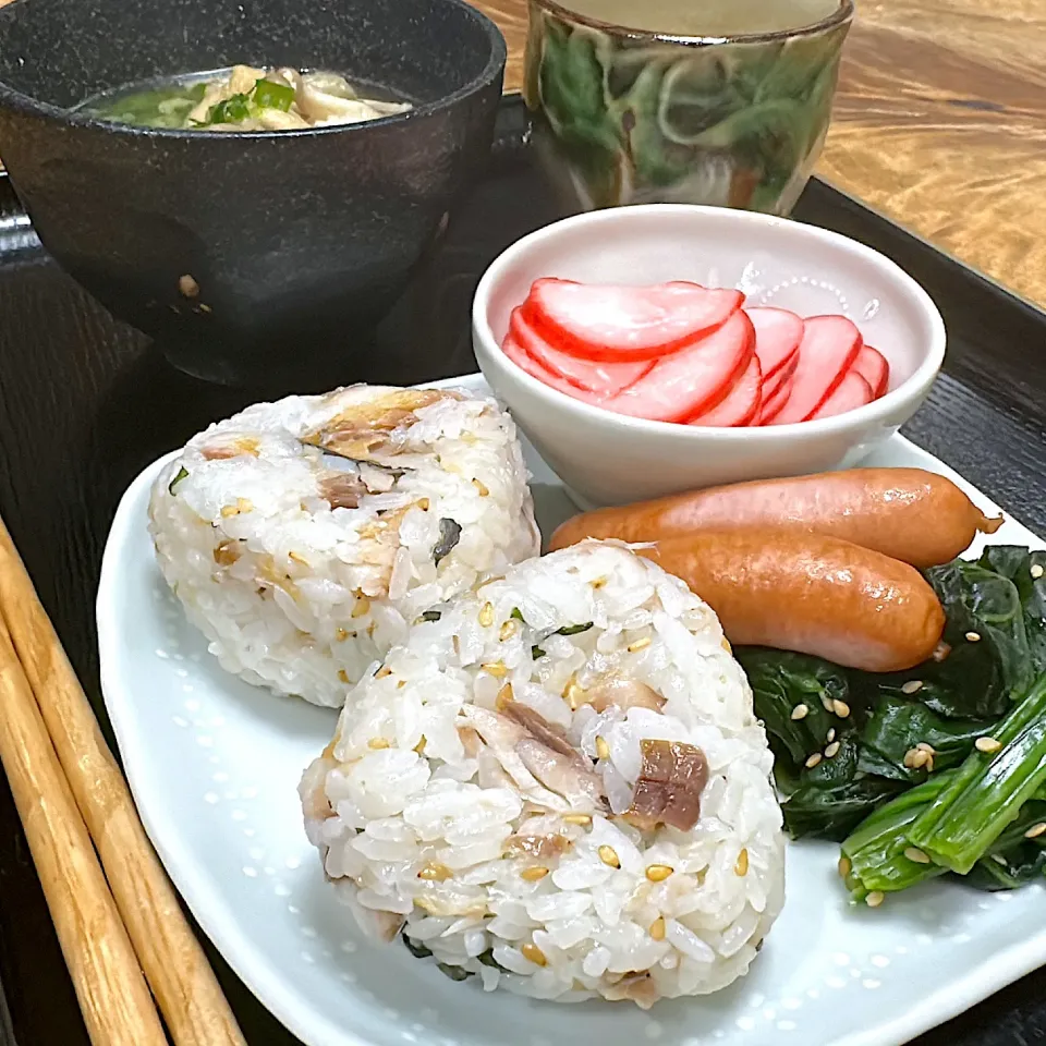 アジとシソの酢飯おむすび|くまちゃんさん