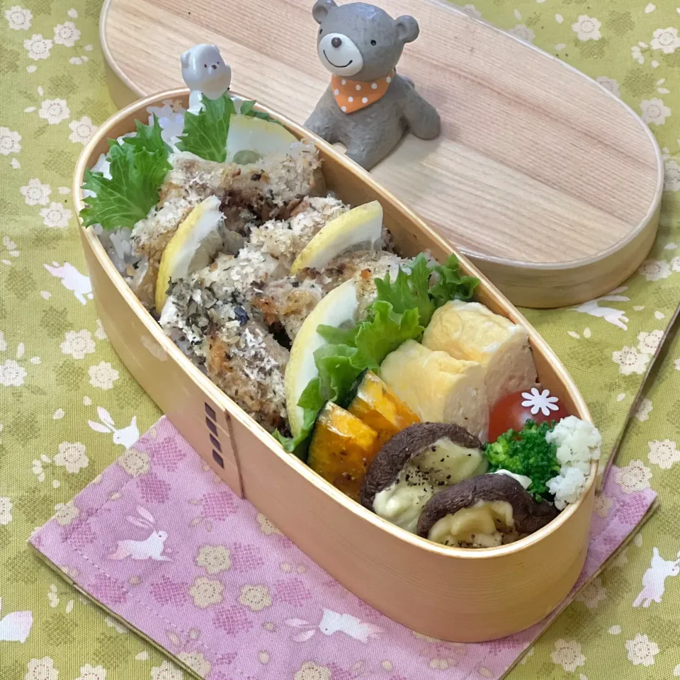 たら小口のマヨパン粉焼き☘️の💙ちゃんお弁当　6/11火|sweet homeさん