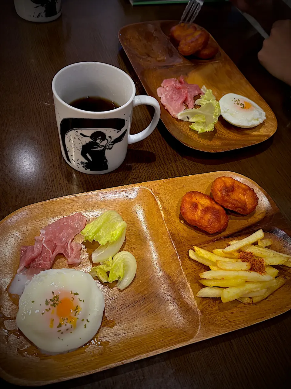 チキンナゲット　フレンチフライ　生ハムサラダ　半熟卵　コーヒー|ch＊K*∀o(^^*)♪さん