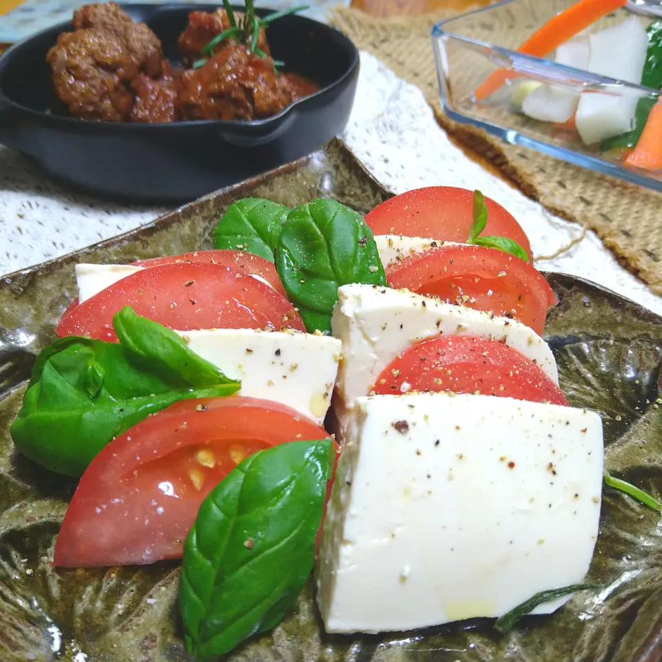 塩糀パウダーで豆腐とトマトのカプレーゼ風🌿|とまと🍅さん