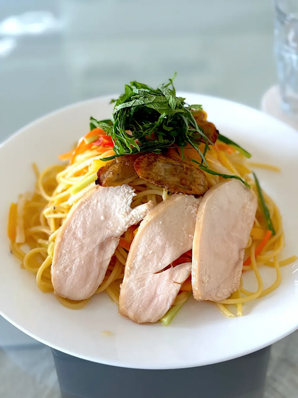 冷製パスタ　蒸し鶏のせ|miyuさん