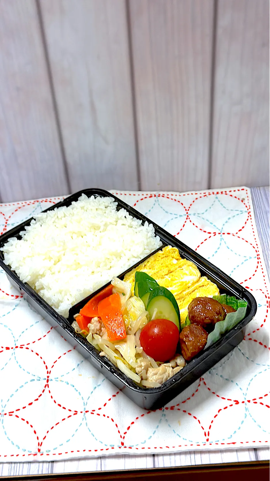 野菜炒め弁当|アッキーさん