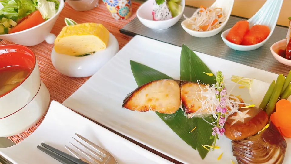 鰆の西京焼き　だし巻き卵|トモロヲさん