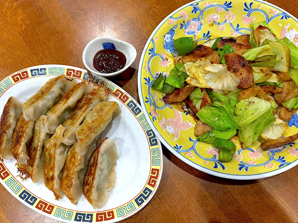 スタミナ料理で 晩ご飯🥟|sakuramochiさん