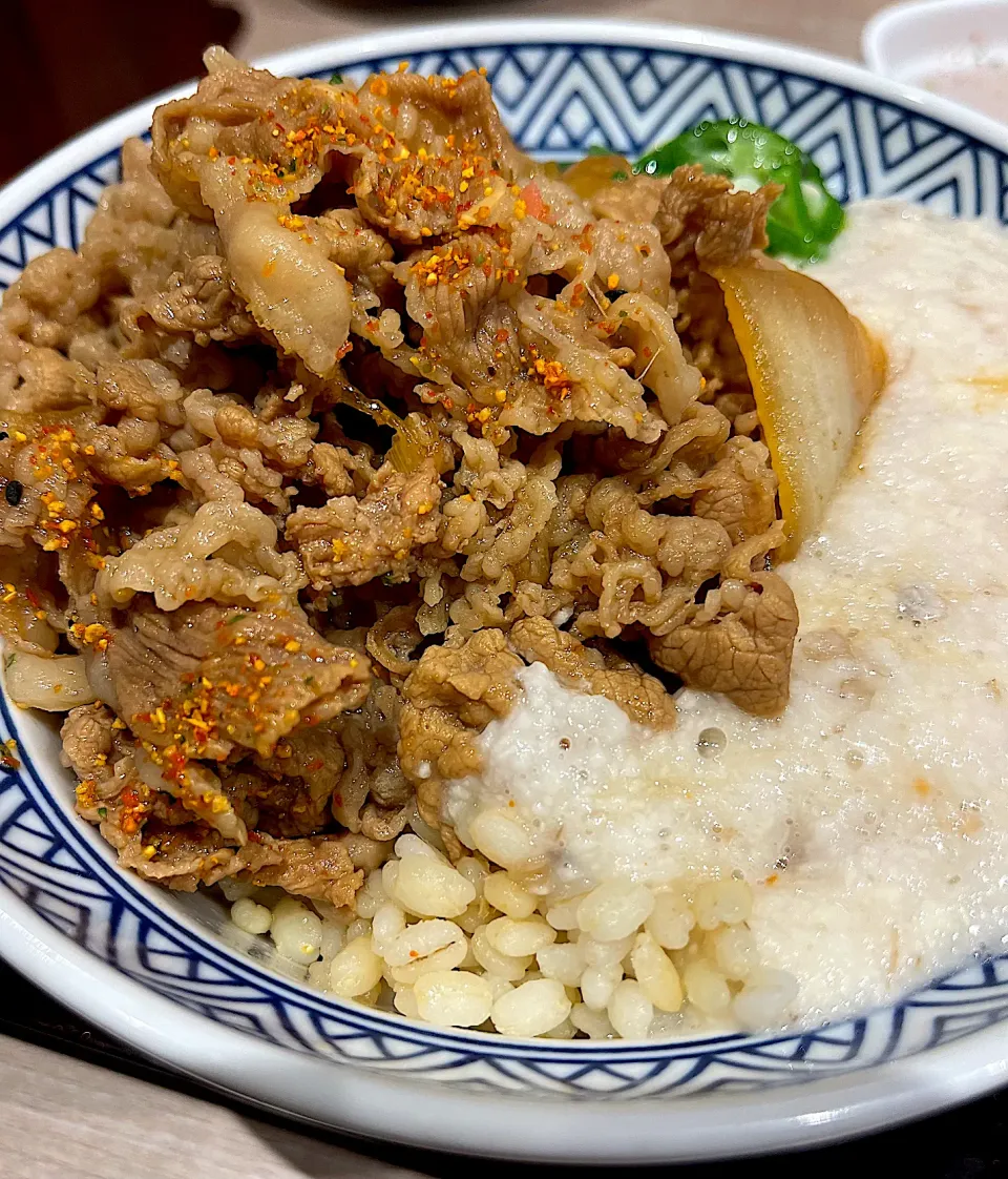 吉野家　牛麦とろ丼|須佐浩幸さん