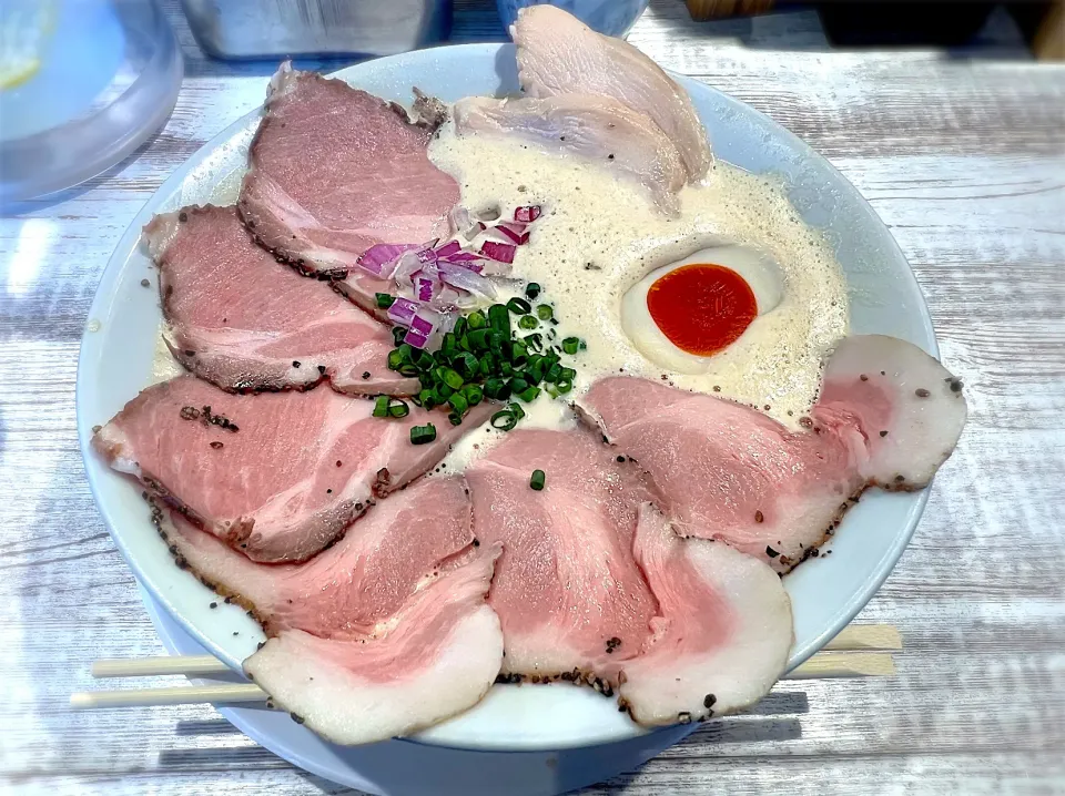 ラーメン屋あかぎ  特製鶏白湯醤油|みなとさん