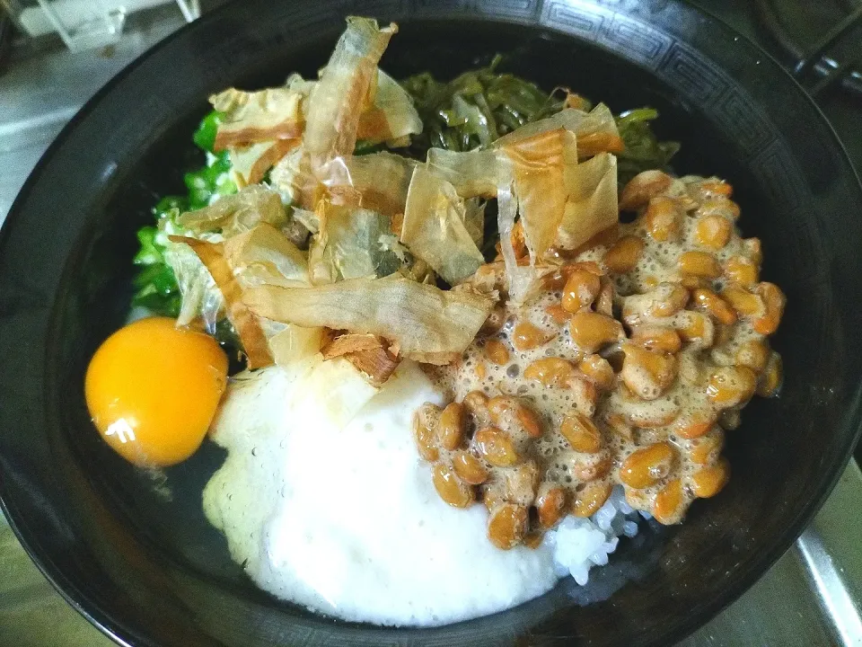 夏バテ解消！極みネバトロ丼|nozobuuさん