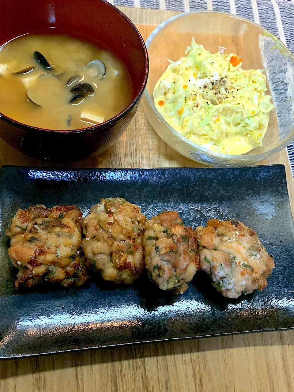 鶏肉大葉焼き、しじみの味噌汁、キャベツサラダ|ルナピーボールさん