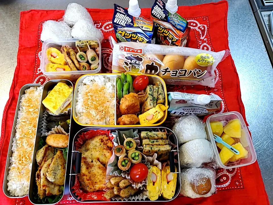 今日は家族4人分弁当🍱|〇yuicoro〇さん