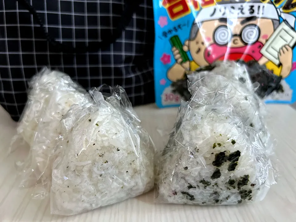 かおり✖️しらす🍙合格にカケルくんしそ勝つオ味🍙|こずりんさん