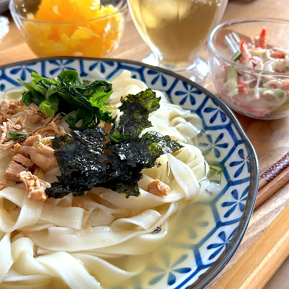 暑い日のおひるごはん　　　　　　　　　　　　　　つめたく冷やしたきしめん|mokoさん