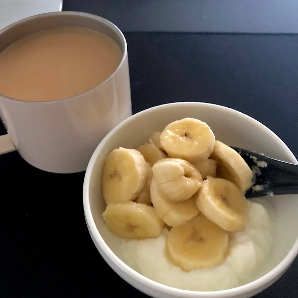 13:15 朝バナナ🍌☕️|へれ子さん